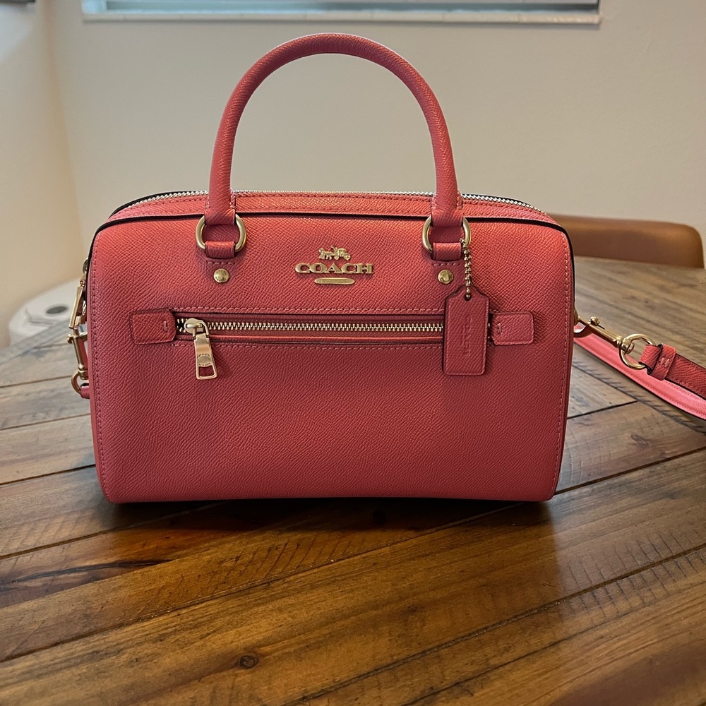Coach Rowan Satchel pink with gold details